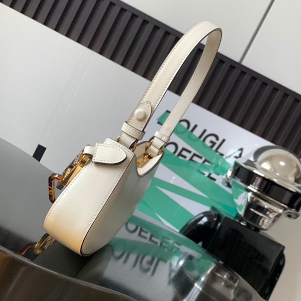 スーパーコピーブランドバッグ背面デザイン